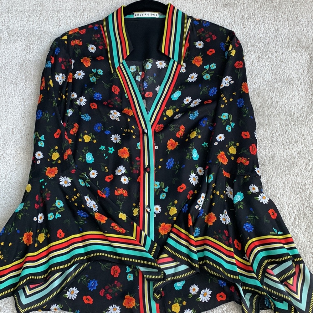 ❤️Alice  + Olivia Floral Bell Sleeve NWOT - Picture 7 of 12